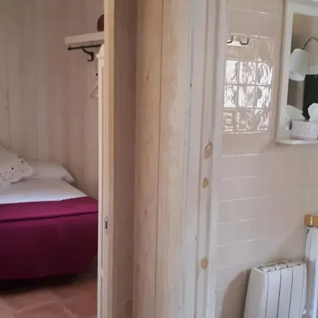 Bed & Breakfast Allotjament Rural La Torre Del Manresa