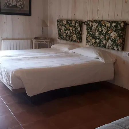 Bed & Breakfast Allotjament Rural La Torre Del Manresa